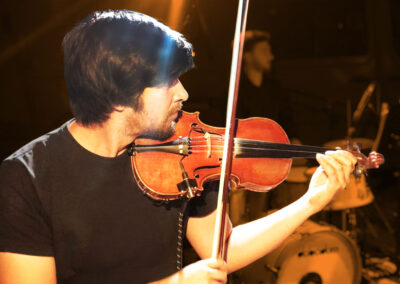 Jiří Plucha, houslista hudební skupiny BAFBAND